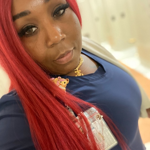 Meet your Posher, Loreen - Picture 1 of 1